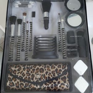Make up brush kit